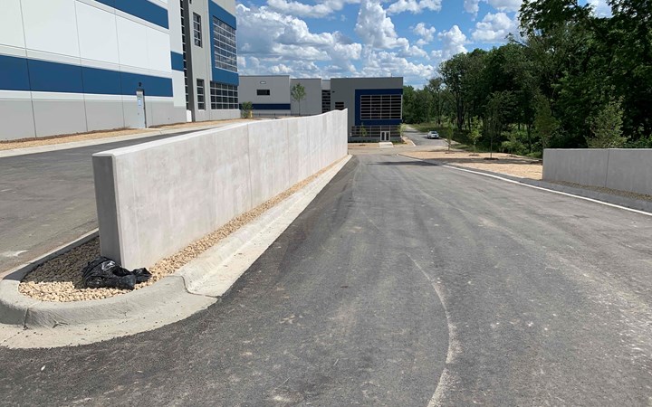 AMAZON DXH6 - DOWNERS GROVE, IL Manufacturing / Industrial AMAZON DXH6 - DOWNERS GROVE, IL Manufacturing / Industrial