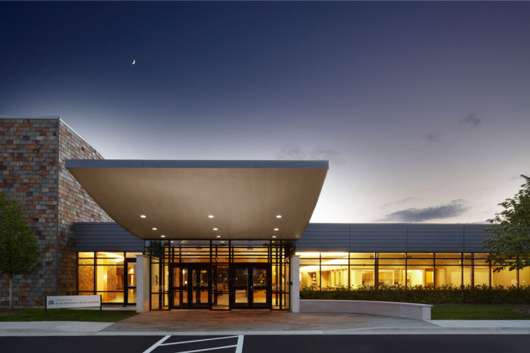Congregation B’nai Jehoshua Beth Elohim – Deerfield, IL