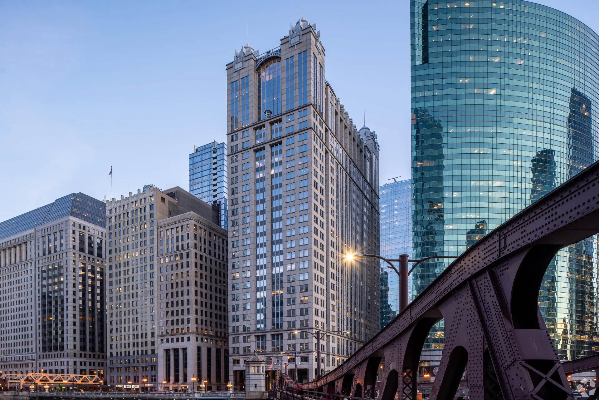 225 W Wacker-Exterior Building