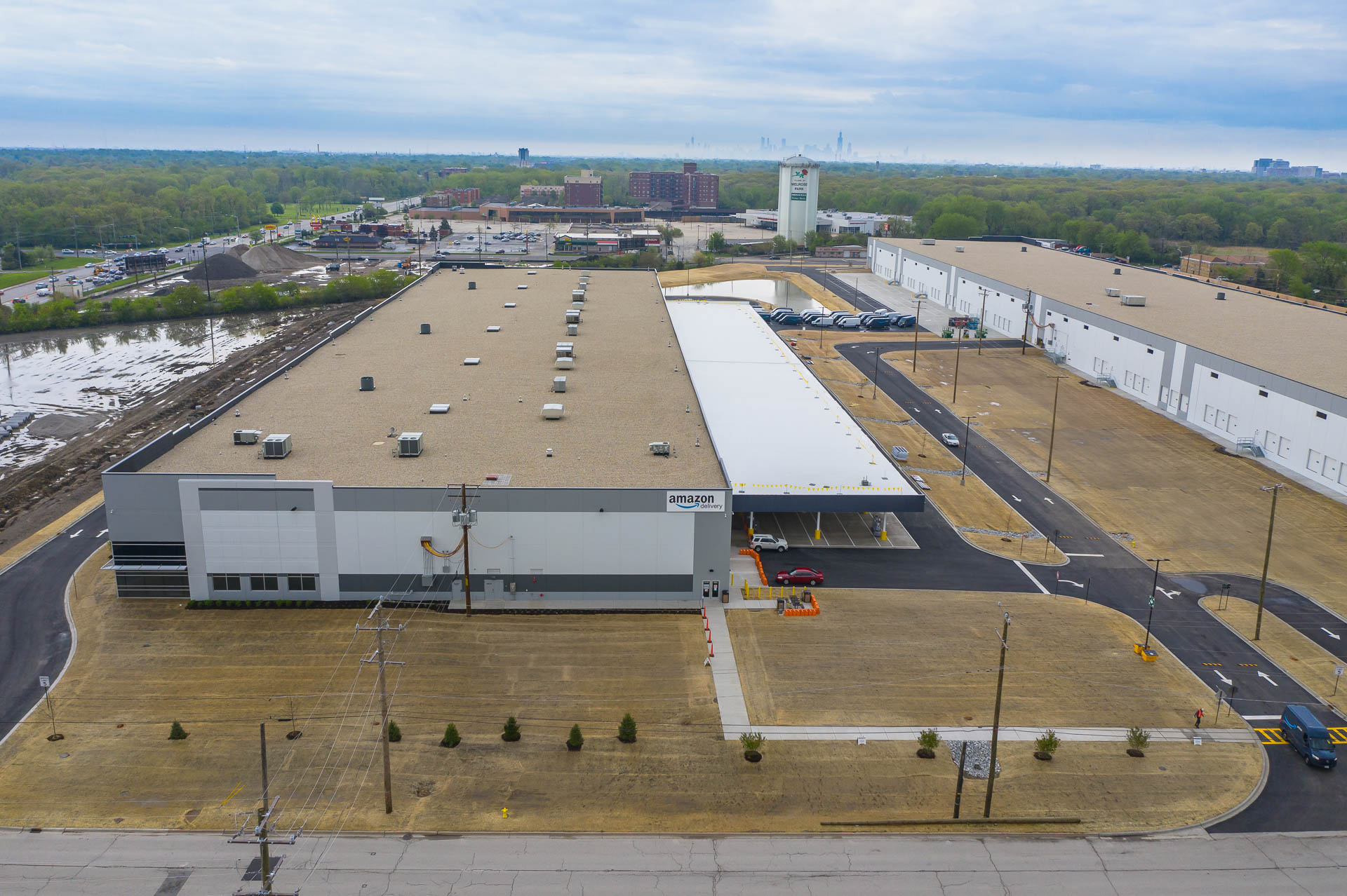 Chariot Logistics Center - Amazon - Melrose Park, IL-03