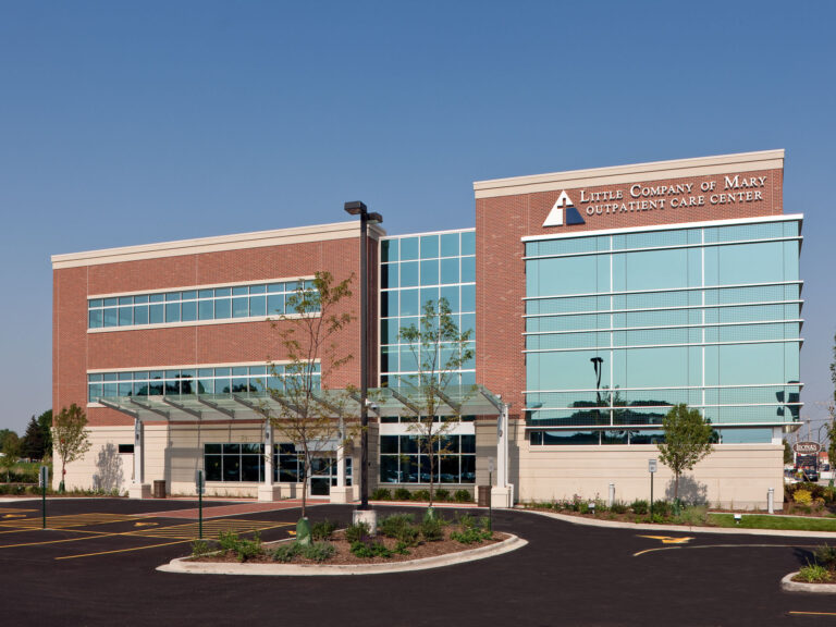 Little Company of Mary Outpatient Care Center – Oak Lawn, IL