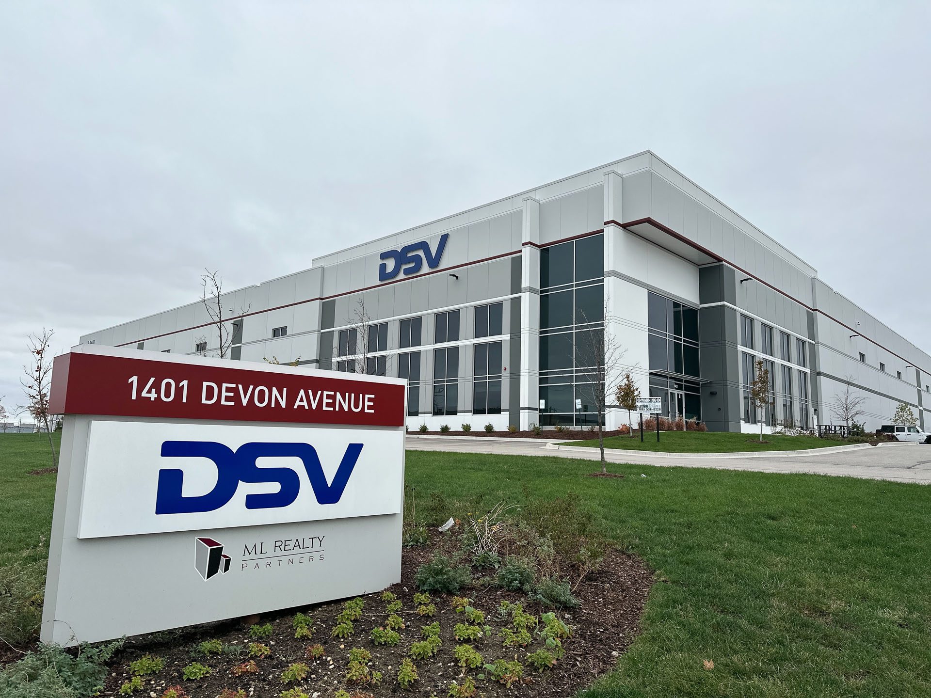ML Realty - DSV Global Transport & Logistics - Bensenville, IL-10