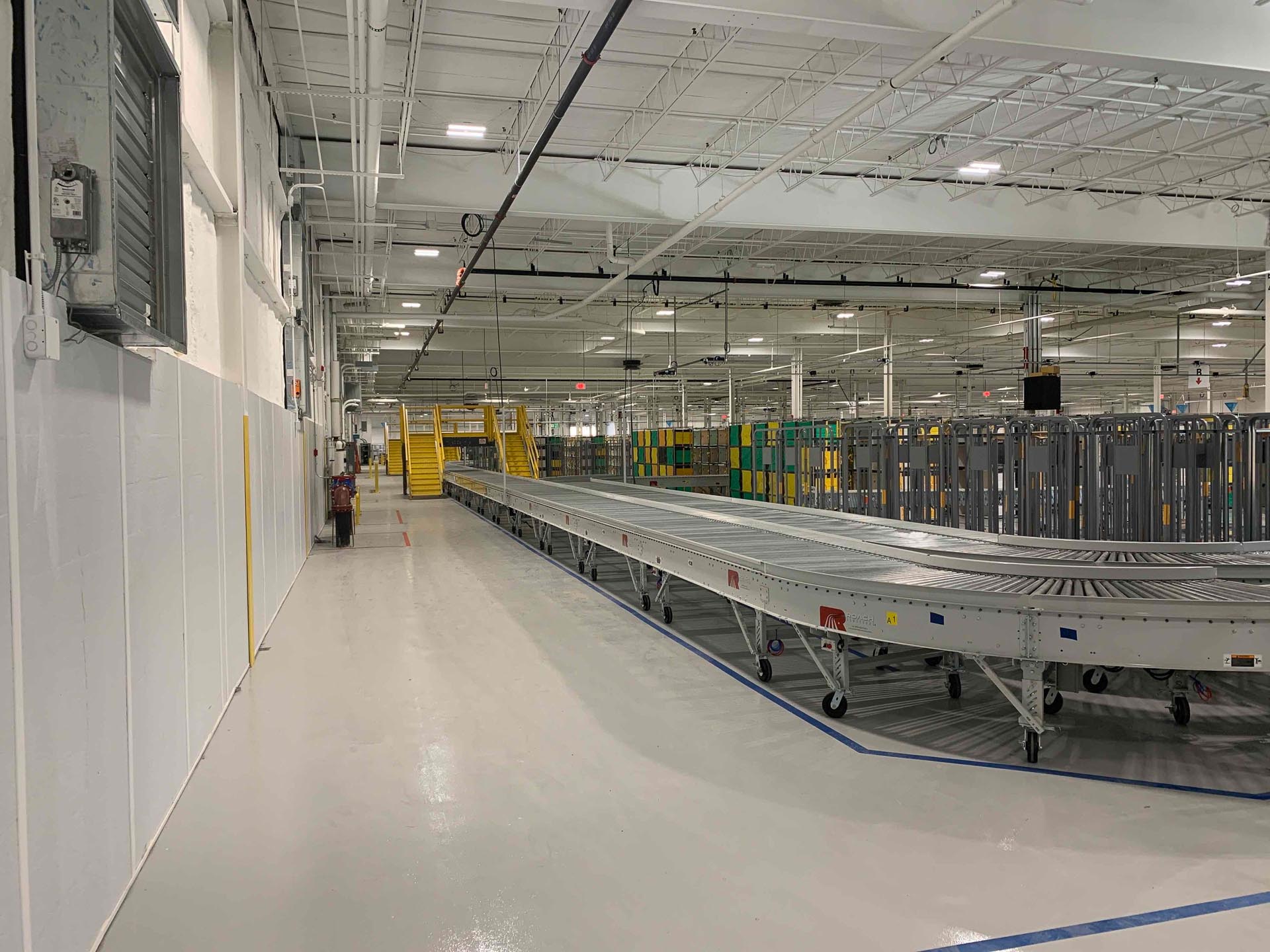 Amazon DBO7 - Holyoke, MA-05