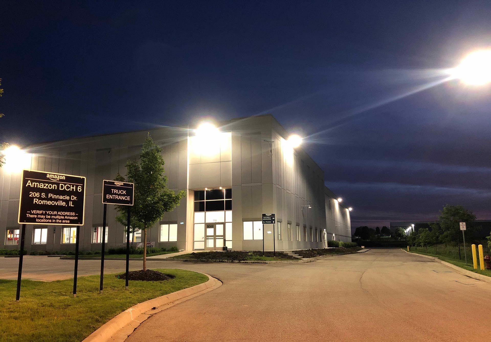 Amazon DCH6 - Romeoville, IL-3