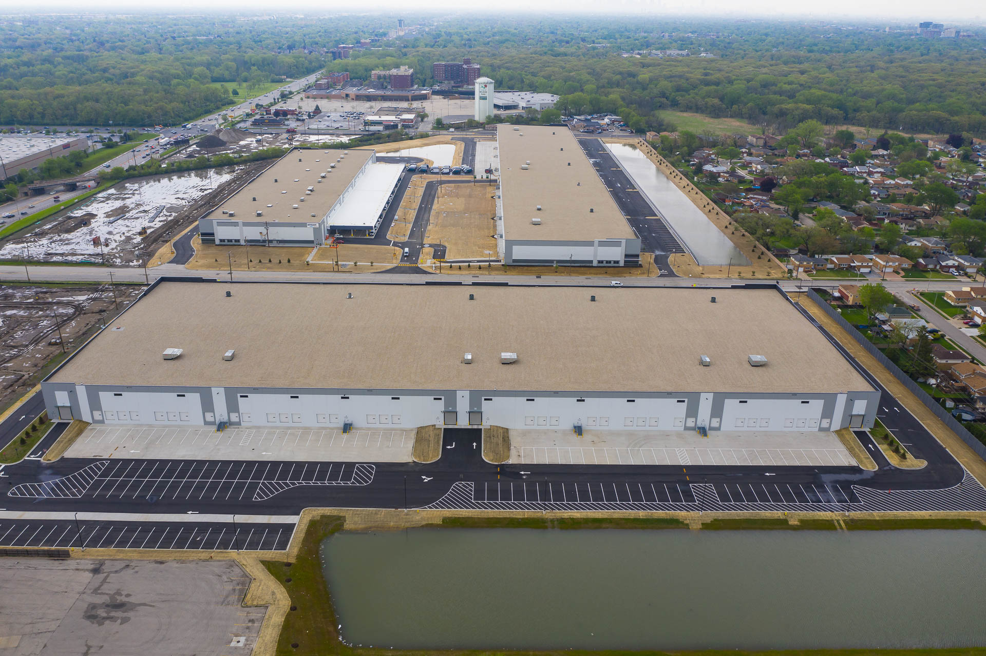 Amazon DCH8 - Melrose Park (5)