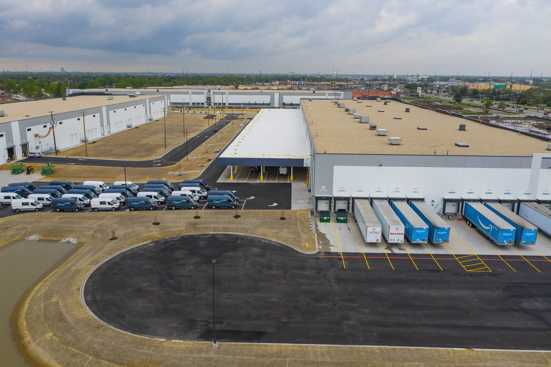 Amazon DCH8 - Melrose Park (7)
