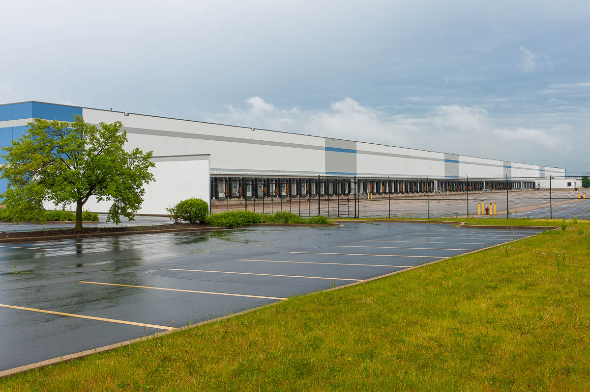 Amazon MDW6 - Romeoville, IL-1