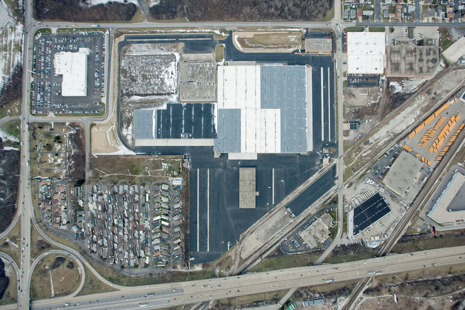 IAC - Hodgkins, IL-2