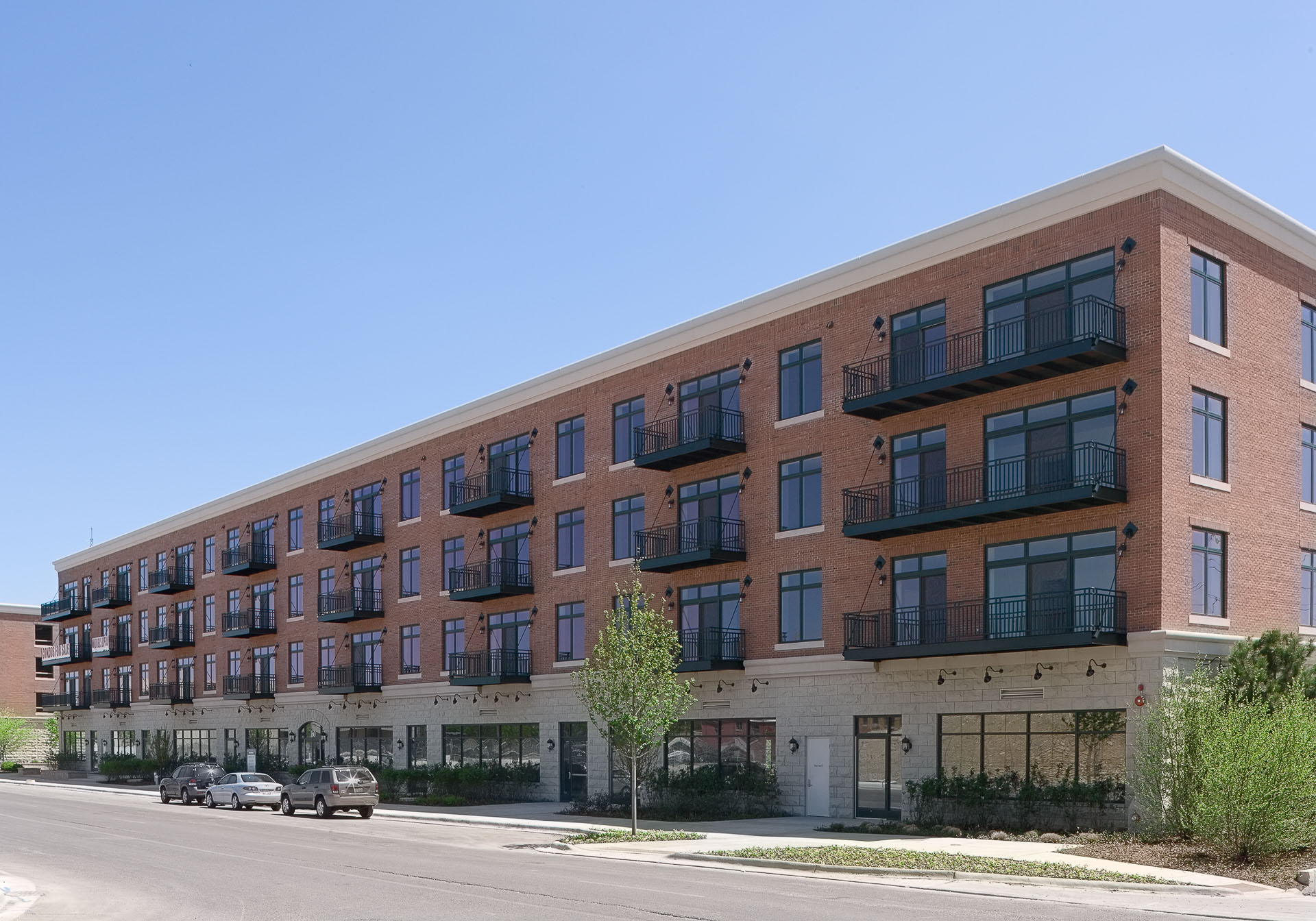 River Street Plaza - Aurora, IL-10
