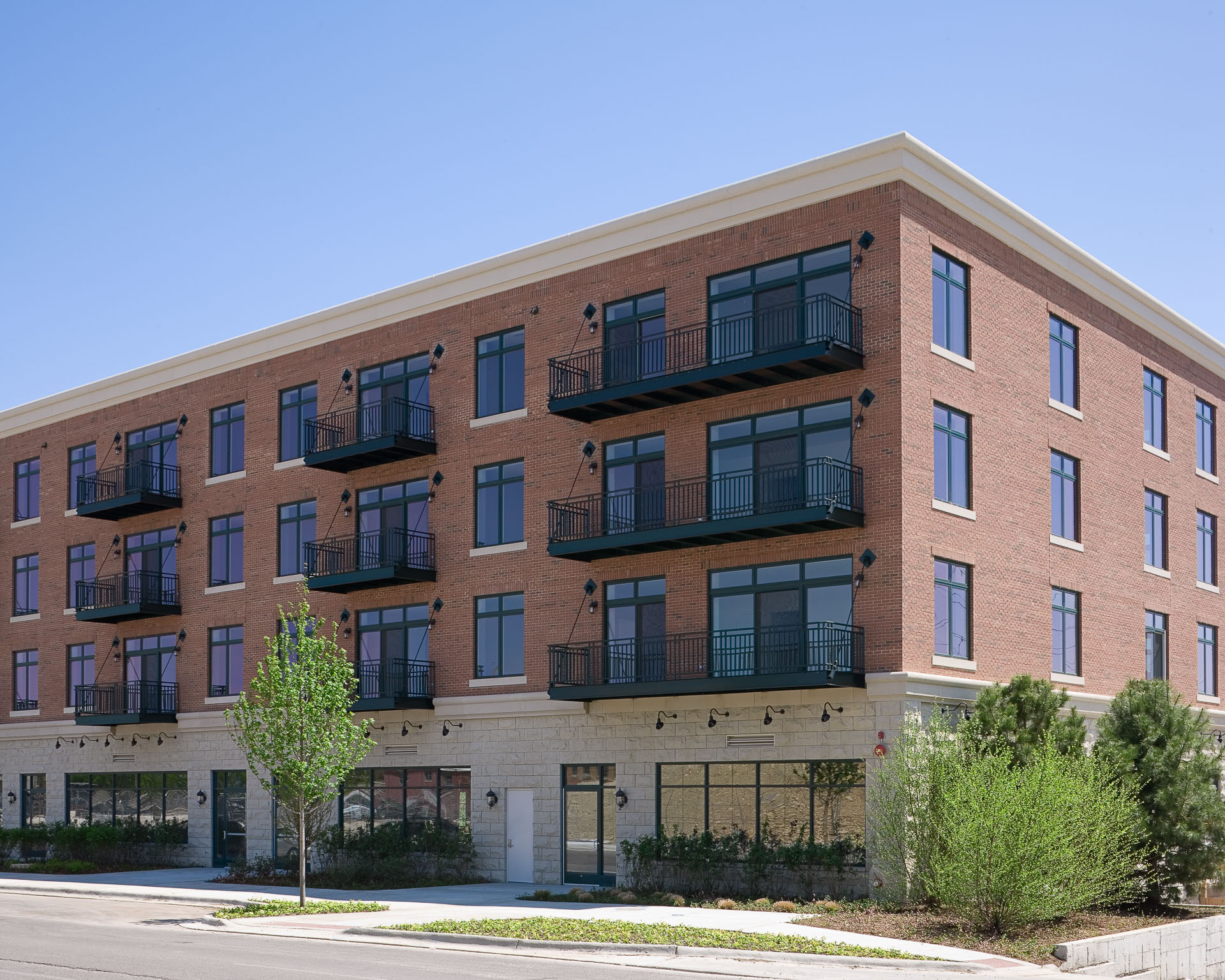 River Street Plaza - Aurora, IL-11