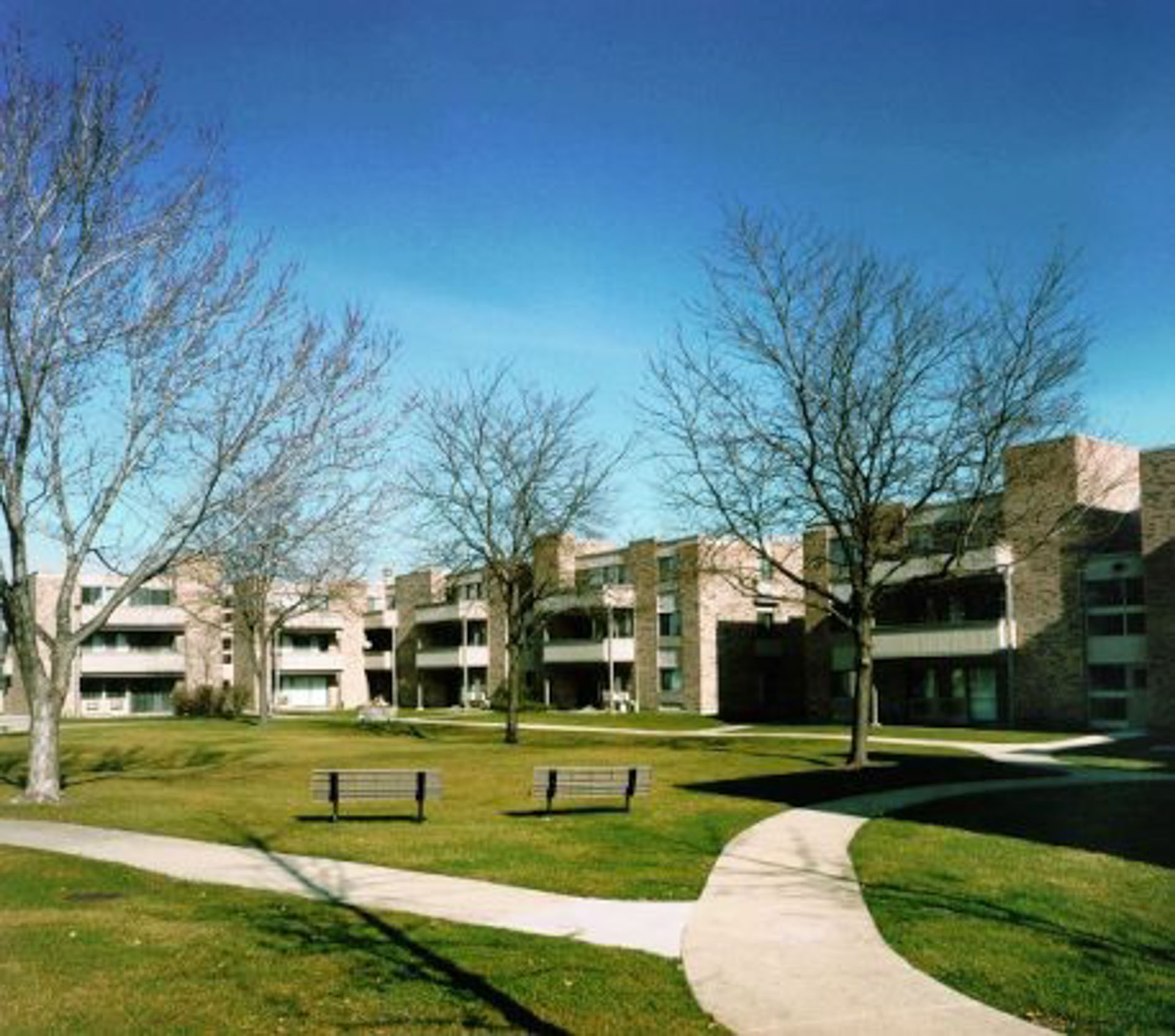 Walden Apartments - Schaumburg, IL-4