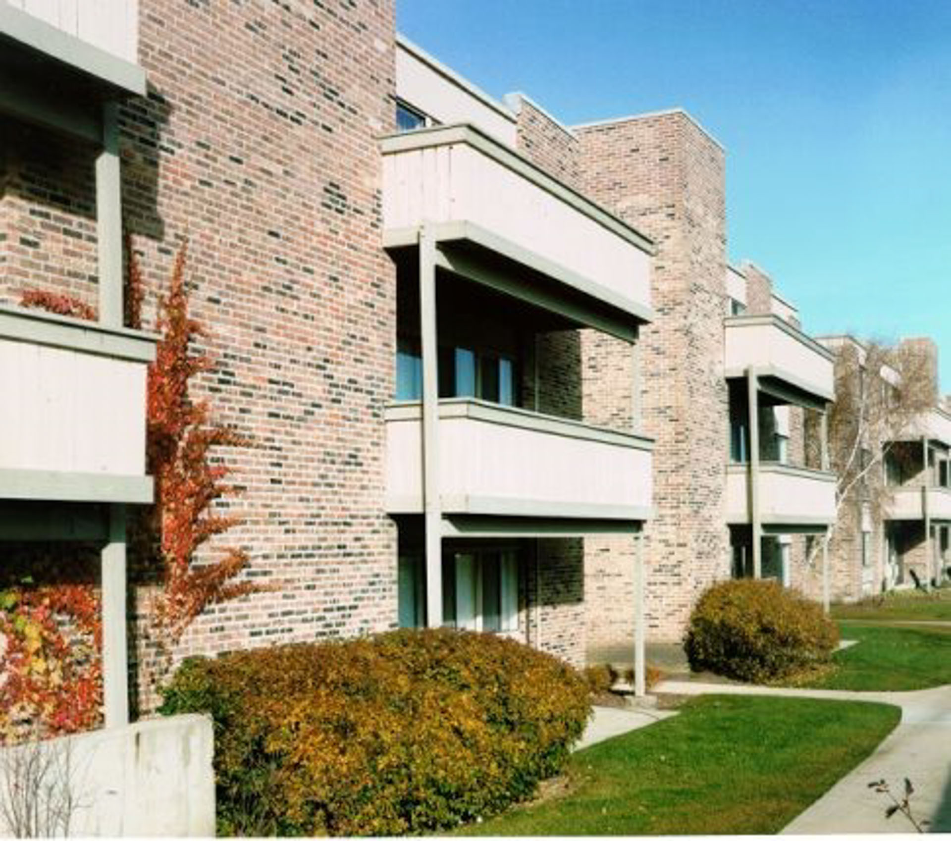 Walden Apartments - Schaumburg, IL-5